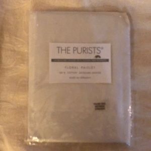 One 100% cotton damask pillowcase- standard size